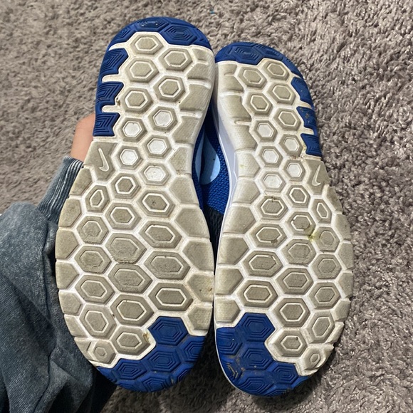 Nike sneakers - Picture 4 of 4